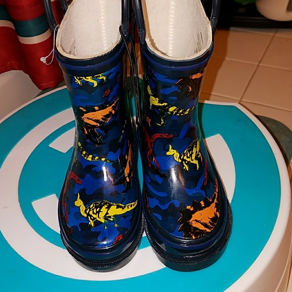 New toddler dinosuar  rain boots